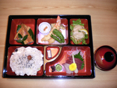お弁当 1,500円